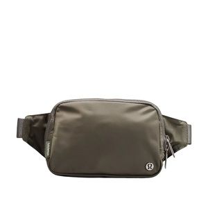 Everywhere Belt Bag